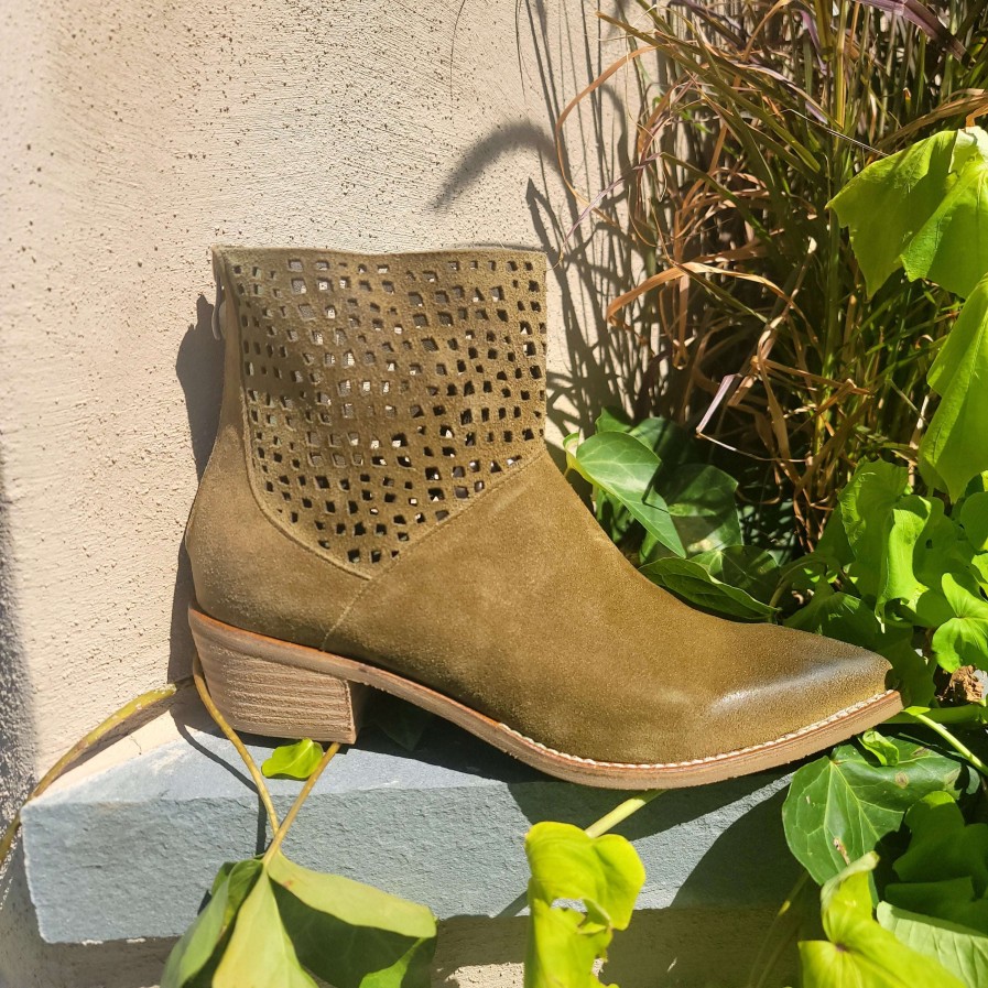 Footwear Antelope Ankle Boots | Cass Olive Suede