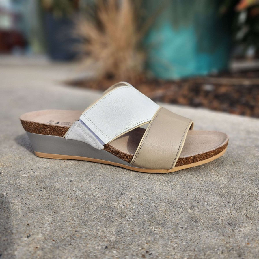 Footwear Yaleet Slide Sandals | Naot - Tiara Leather Low Wedge Slide Sandal