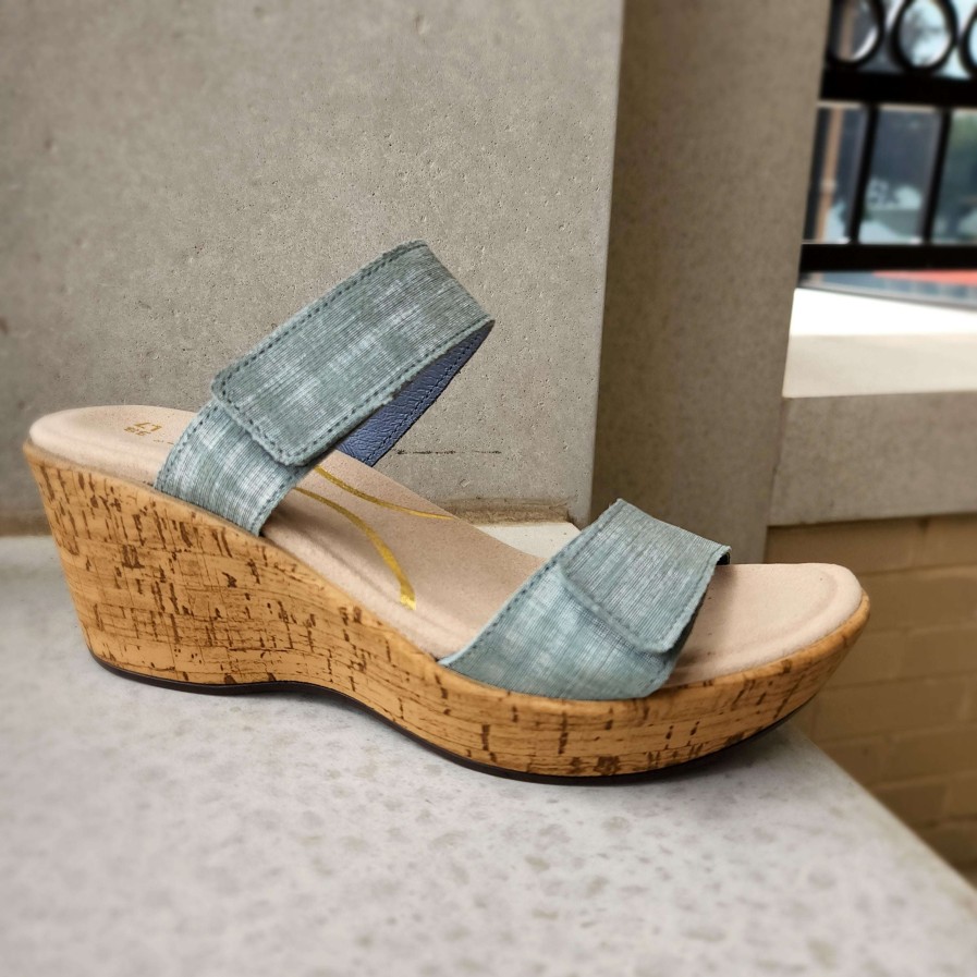 Footwear Yaleet Slide Sandals | Naot - Caveran Resort Wedge Sandal