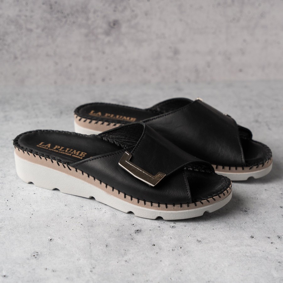 Footwear Eric Michael Flat Sandals | Eric Michael - Agua