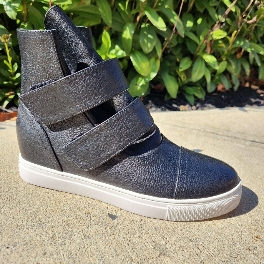 Footwear ALL BLACK Slip-On Sneakers | All Banded Hi-Top Black